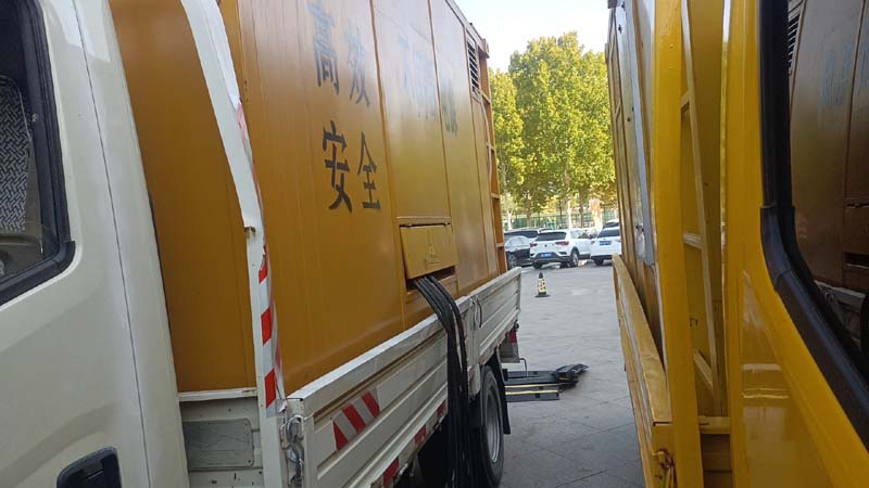 康保如何判断柴油发电机组和UPS电源的切换时间是否符合要求？