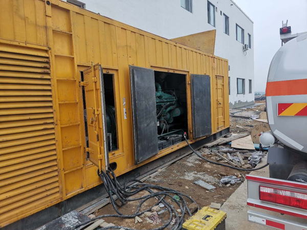 康保如何判断调压板增益参数的设置是否合理？